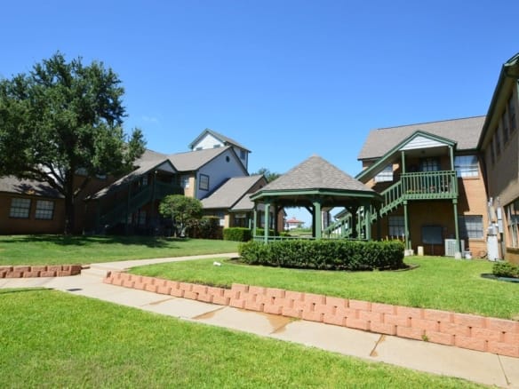 For Lease | Euless Main Village | 412-418 N Main St | Office