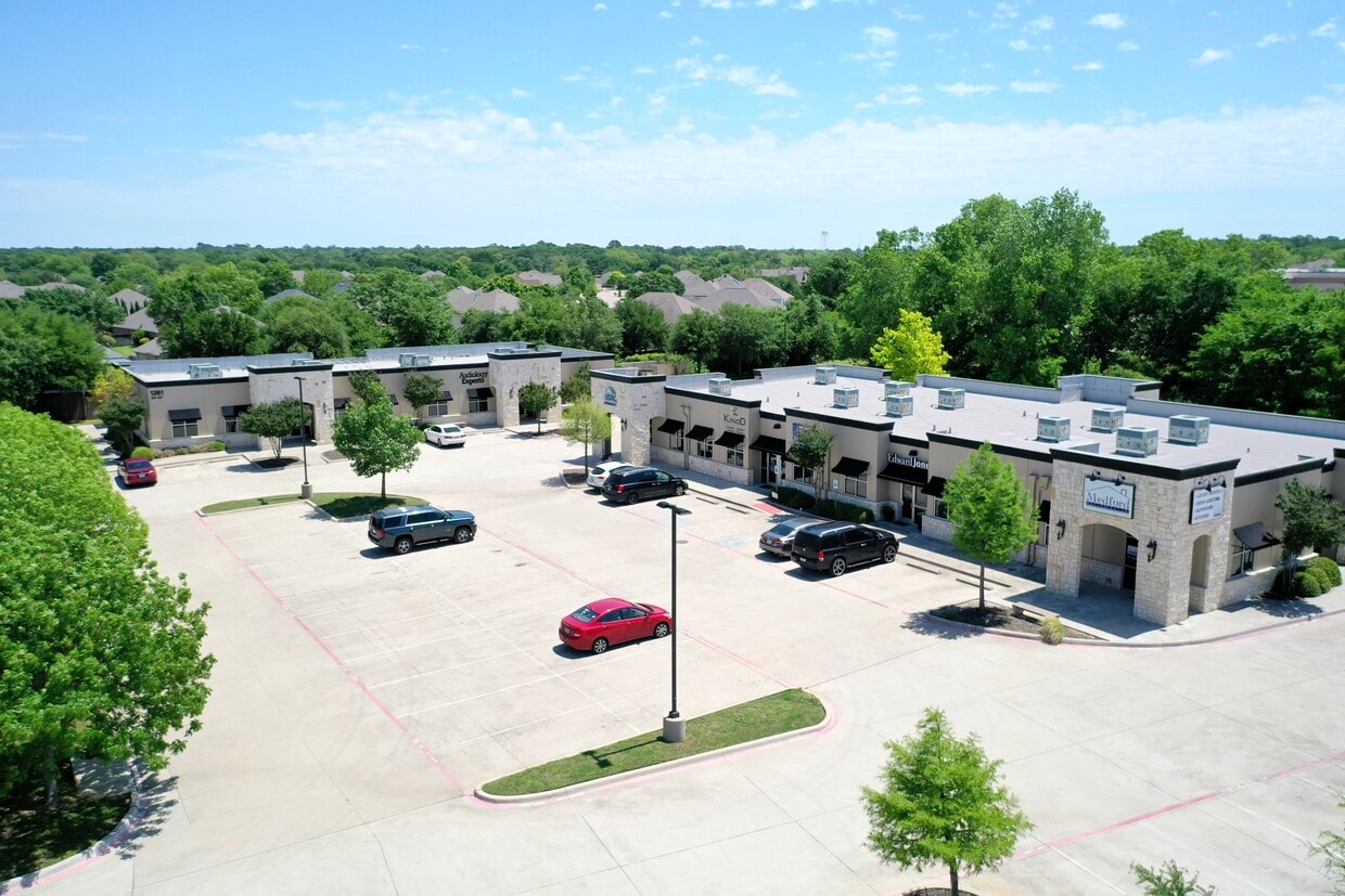 For Lease | 1281 Green Oaks Blvd | Arlington