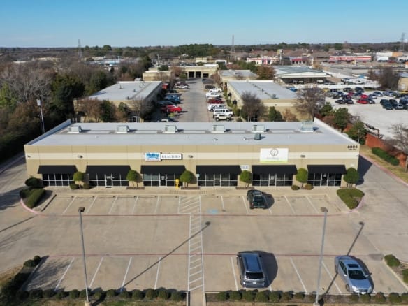 For Lease | 2805 W Arkansas Ln | Arlington, TX